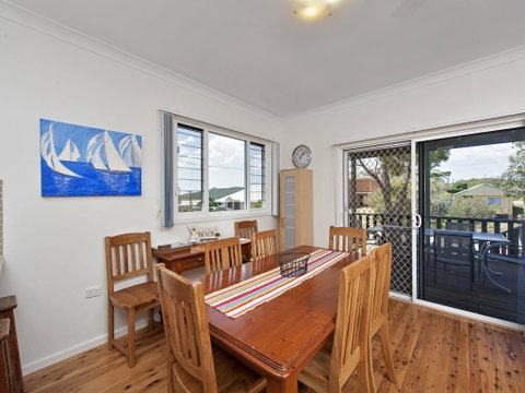 Short Street, 4, The Beach Cottage - Australian Directory 3