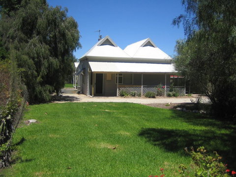 Showgrounds Cottage Naracoorte - Australian Directory 0