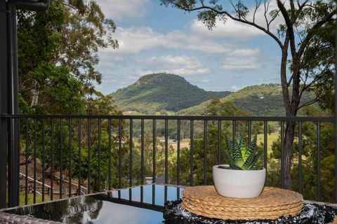 Silhouette Cottage - Australian Directory 3