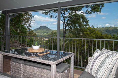 Silhouette Cottage - Australian Directory 1