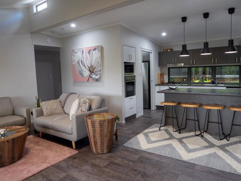 Silhouette Cottage - Australian Directory 0