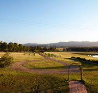 Silver Springs 4br Cottage with Wifi Views Olives and Space . Fireplace Views Olives and Space - Australian Directory