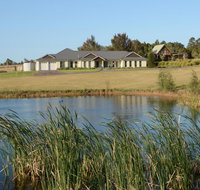 Silver Springs Estate 4br house  6br house with Wifi Pool. Fireplace Views Olives and Space - Australian Directory