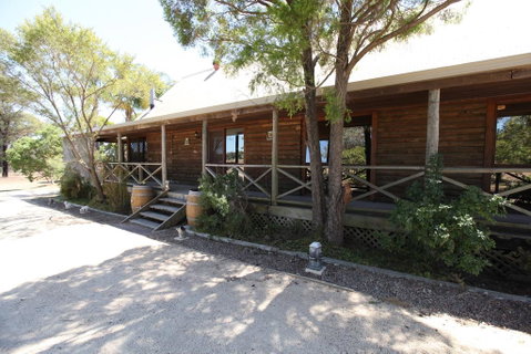 Silverpoint Accommodation - Australian Directory 1