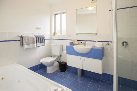 Silvertrees 4 - McLure Circuit, Jindabyne - Australian Directory 3