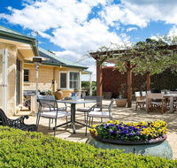 Sinden Park - garden swimming pool rural vistas - Australian Directory