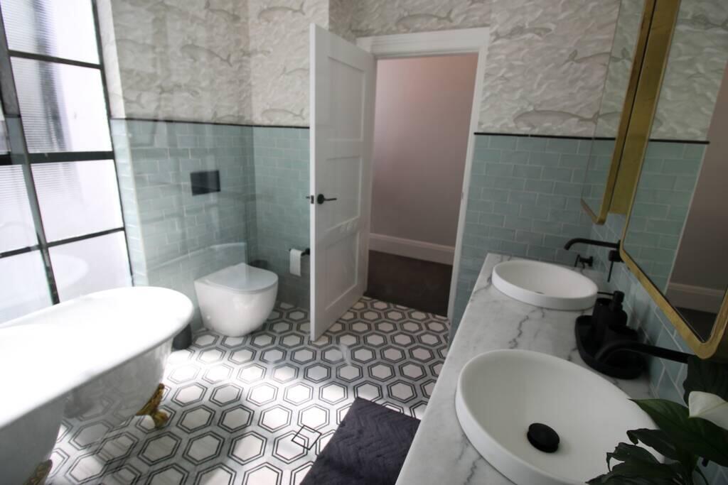 Forest Lodge NSW Australian Directory