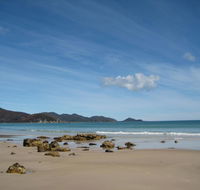 Sisters Beach House - Australian Directory