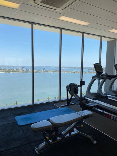 SKY GARDENS SUNSET RIVER VIEW NETFLIX WINE PARKING - Australian Directory 3