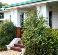 Skymirror Cottage - Australian Directory