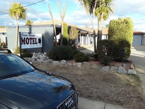 Snowdream Motel - Australian Directory 3