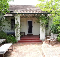 Soloman Street Cottage - Australian Directory