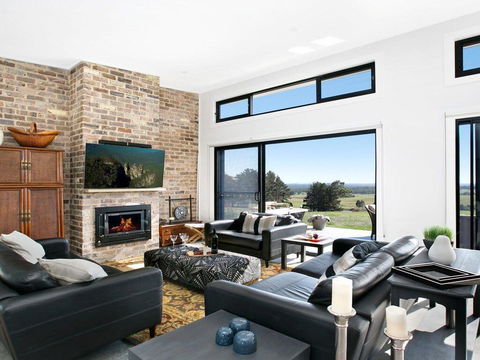 Somerton Ridge - The Perfect Rural Retreat - Australian Directory 2
