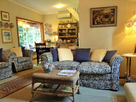 Southdown Cottage - Australian Directory 2