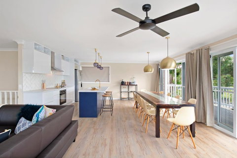 Southern Belle Mollymook - Australian Directory 2