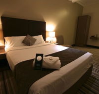 Southern Cross Hotel - Australian Directory