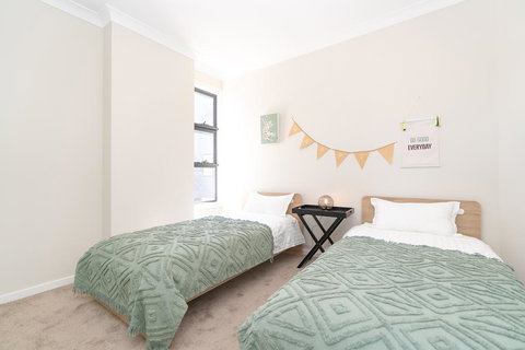 SP246-Brandnew Modern Apt In Penrith With Parking - Australian Directory 2