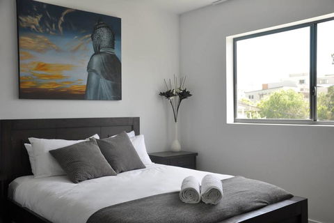 Spacious 2 Bed 2 Bath Unit - LUMA APARTMENTS - Australian Directory 0