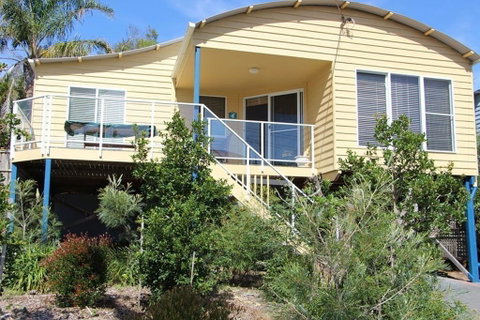 SPINNAKER 1 - Australian Directory 0