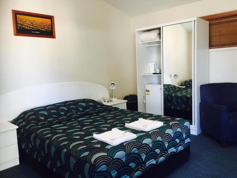 Springsure Overlander Motel - Australian Directory 2