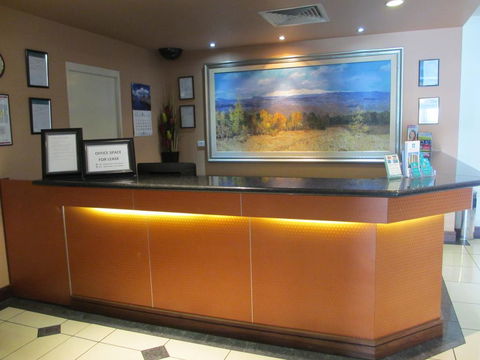 Springwood Tower Apartment Hotel - Australian Directory 3