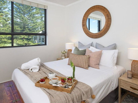 St Tropez Beachside Luxe - Australian Directory 2