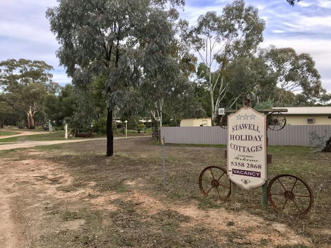 Stawell Holiday Cottages - Australian Directory 2