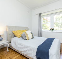 Stay at Meurant Wagga - Australian Directory