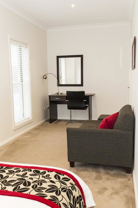 Stay Bathurst - Australian Directory 3