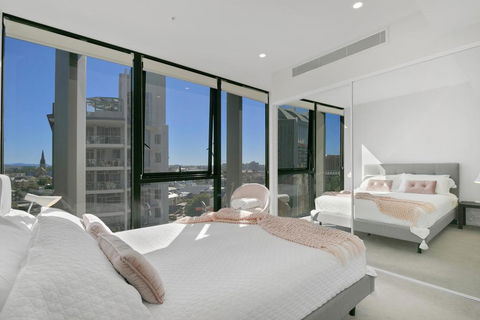 Stay In Style-Luxury CBD Apartment - Australian Directory 1