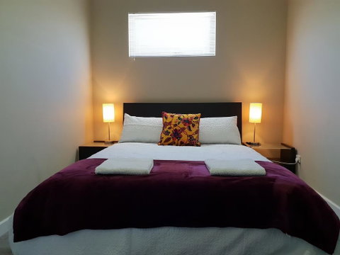 Stirling Apartments - The Penthouse - Australian Directory 1