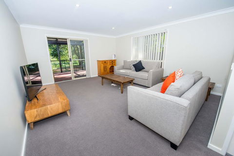 Stockton Street, 1/72 - Australian Directory 0