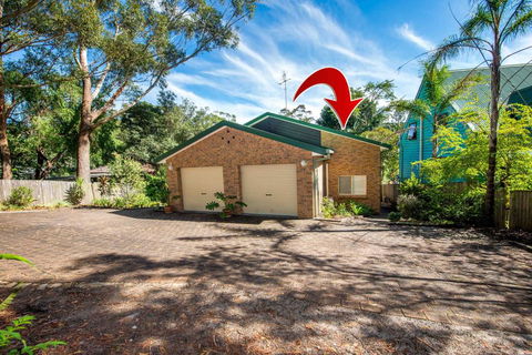 Stockton Street, 1/72 - Australian Directory 3