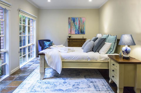 Stonehurst Of Sassafras - Australian Directory 1