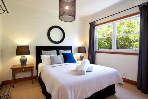 Stonewall Cottage For Two With Fireplace - Australian Directory 1