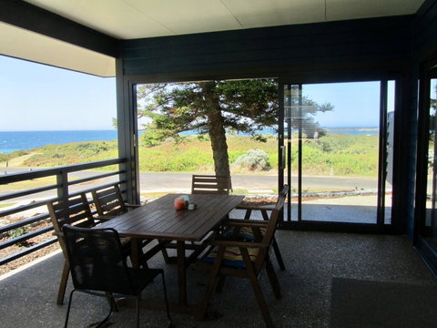 Storm Bay Cottage - Australian Directory 2