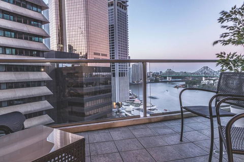 Story Bridge/River Views,  Pool, Gym, Netflix, Carpark - Australian Directory 2