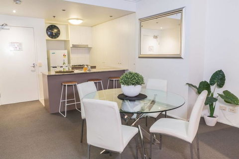 Story Bridge/River Views,  Pool, Gym, Netflix, Carpark - Australian Directory 1