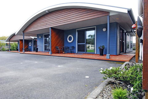 Strahan Bungalows - Australian Directory 0