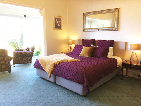 Strahan Wilderness Lodge - Australian Directory 1