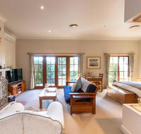 Strathearn Park Lodge - Australian Directory