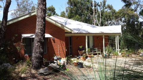Stringybark Hills Retreat - Australian Directory 1