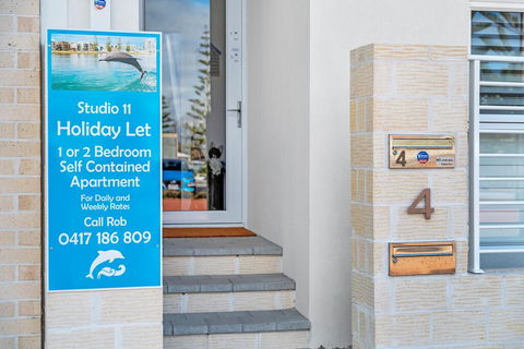 Studio 11 Mandurah Marina - Australian Directory 1