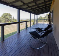Studio 165 Hidden Gem on 50 acres with bay views - Australian Directory