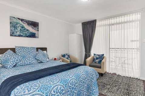 Studio 30 On The Terrace - Australian Directory 2