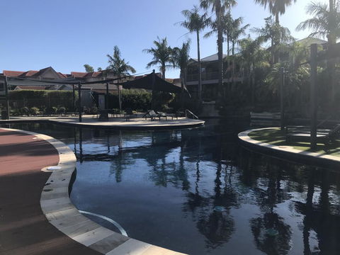 Studio Apartment No 31 - Australian Directory 1