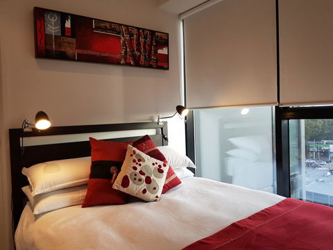 Studio On Park Street - Australian Directory 2