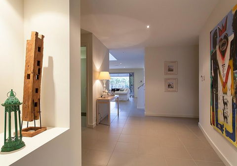 Stunning Beachside Home Minutes From Coolum Beach - Australian Directory 2