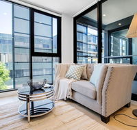 Stunning LightBright New One Bedroom APTHawthron - Australian Directory