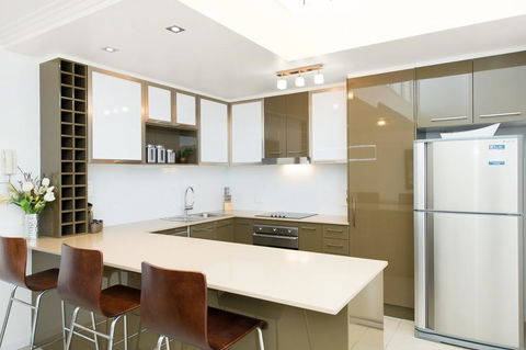 Stunning Surfside Apartment - Boyd St, Woorim - Australian Directory 3